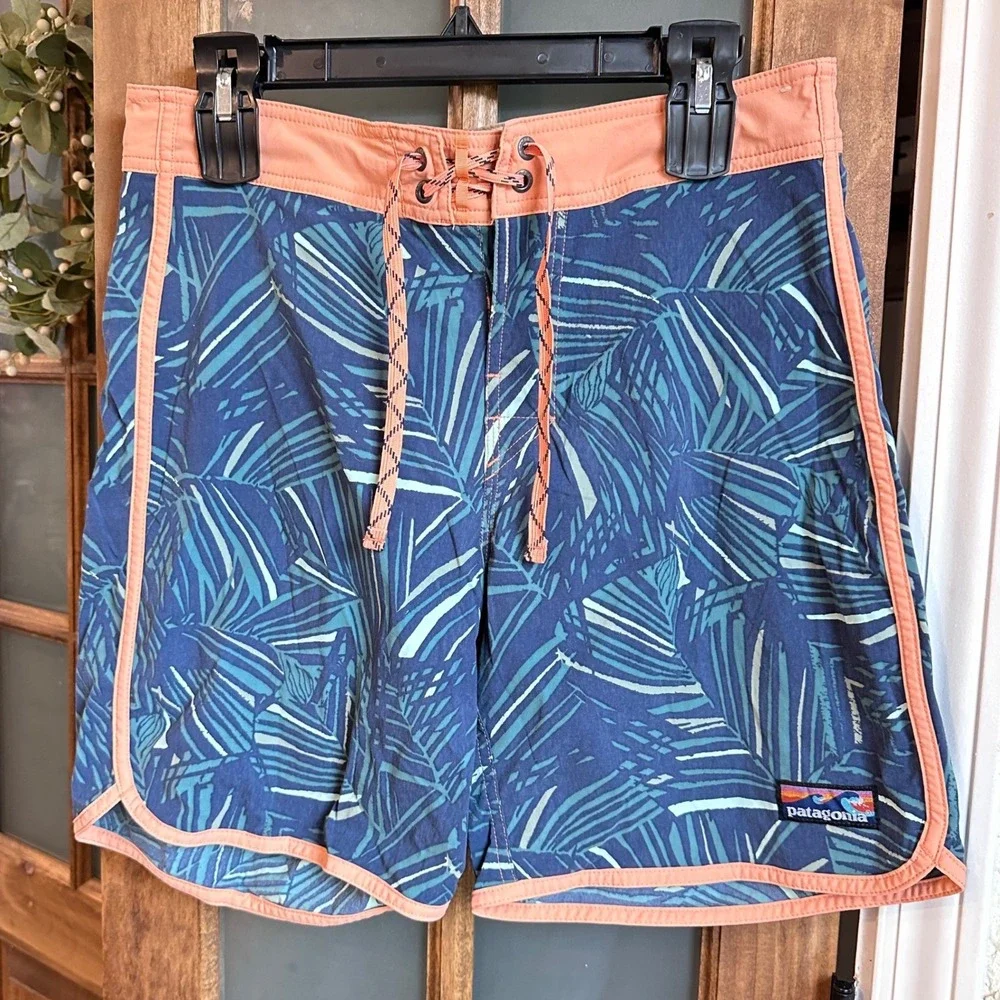 Patagonia Board Shorts Trunks Scallop Hem Wavefarer Mens 30 Blue Peach Palm Leaf